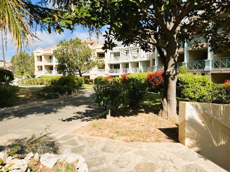 Gabrielle Appartements Канны Номер фото